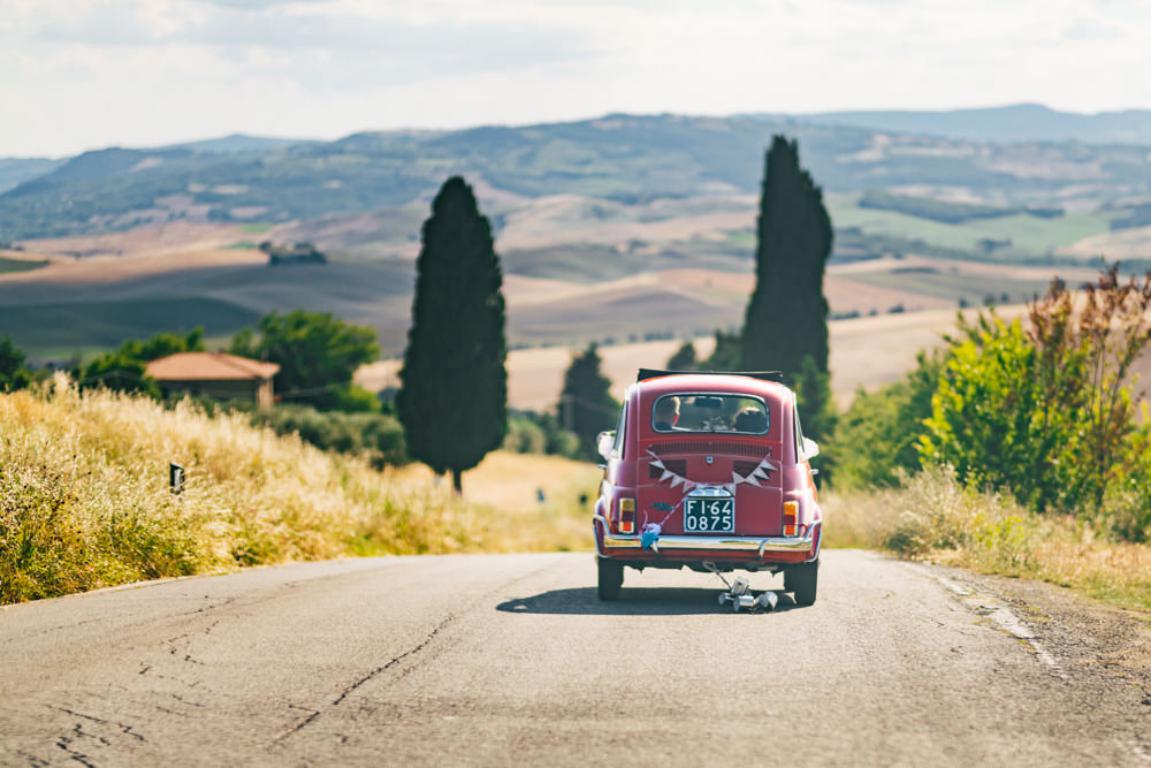 getting married in tuscany