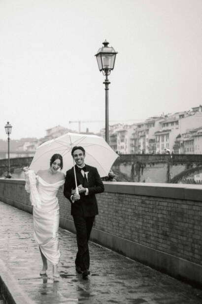 hire a local wedding photographer in Tuscany