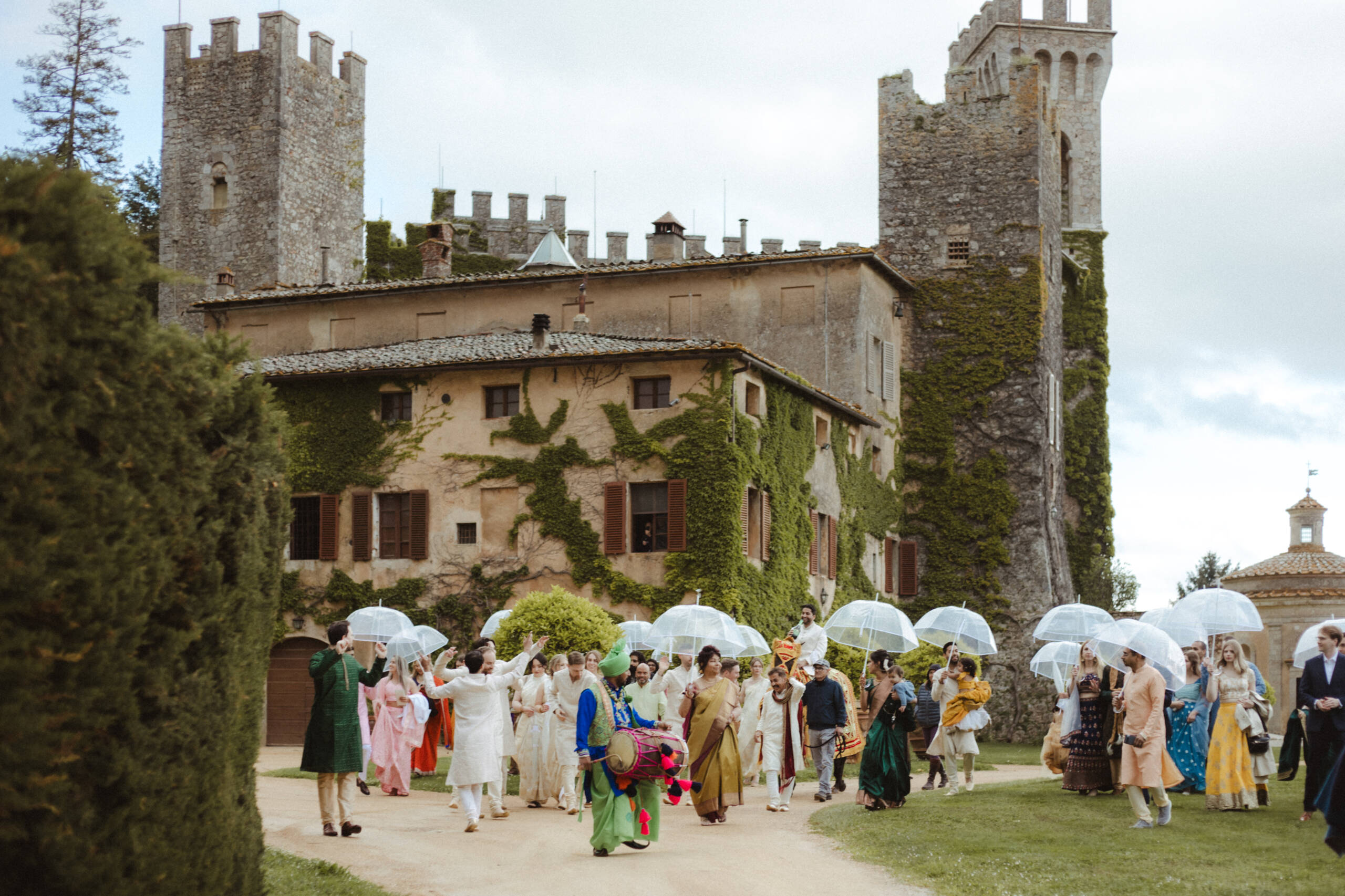 Wedding-photographer-Tuscany-at-Castello-di-Celsa